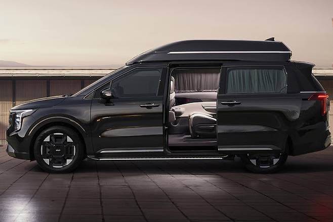 Kia Carnival 9-Seater Exterior